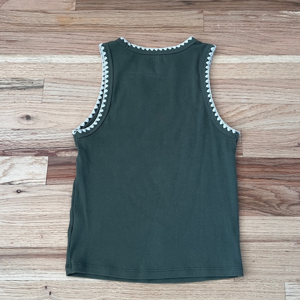 Old Navy Ribbed Tank - Picture 5 of 5